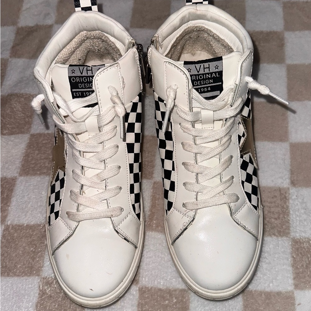 Vintage Havana White and Black Checkered Sneakers